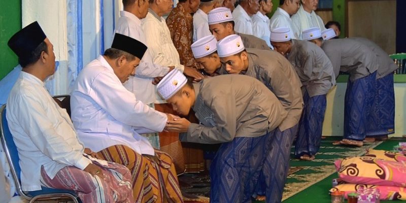 Kepemimpinan dalam Pengembangan Pesantren