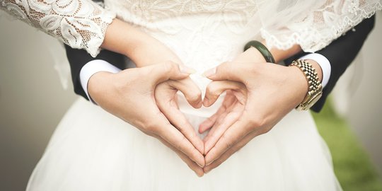 Kawin dengan Dua Wajah
